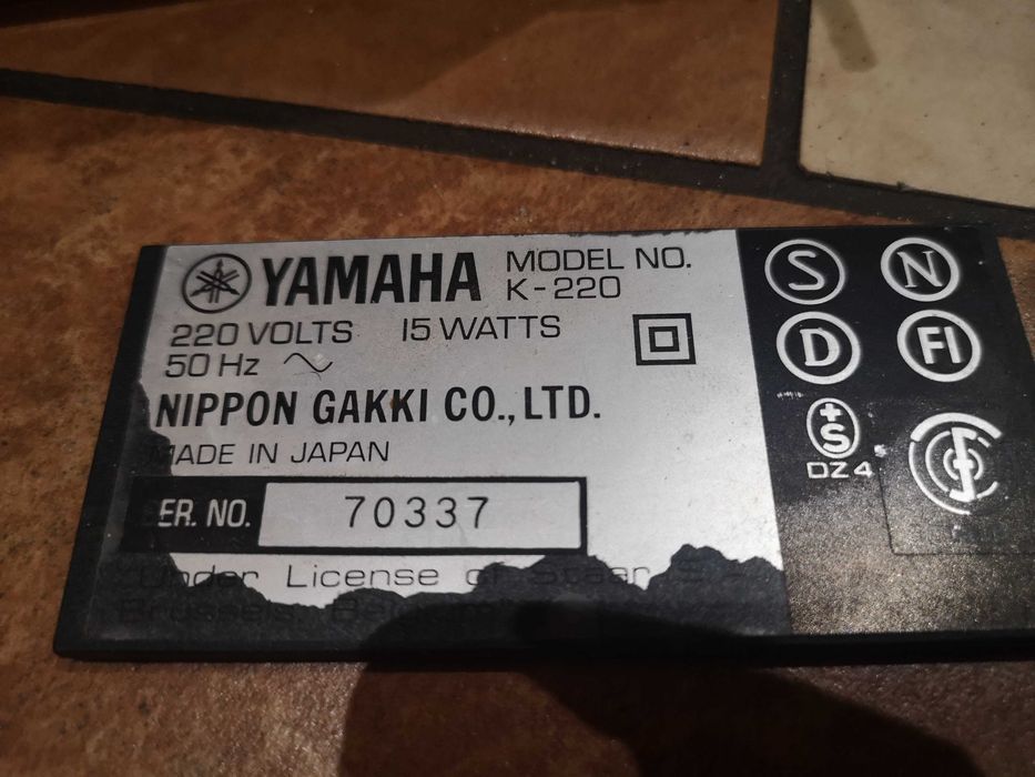 Części magntofonu Yamaha