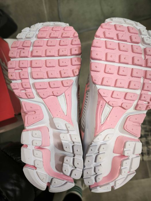 Sapatilhas Nike Vomero 5