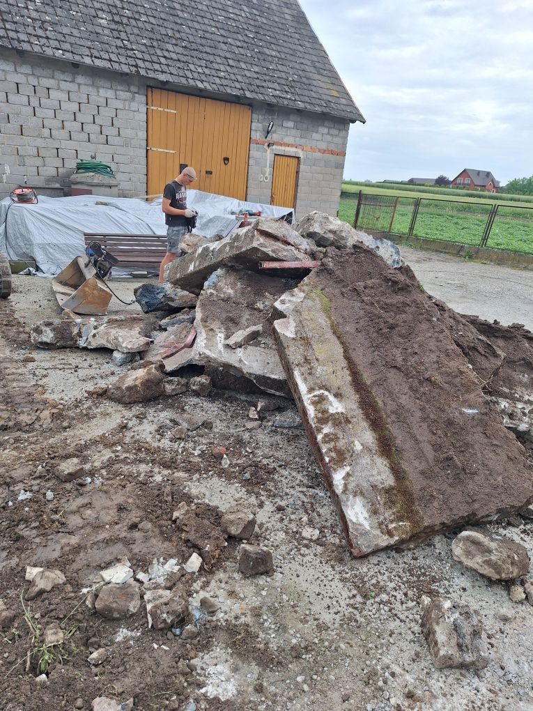 Wywóz gruzu lub ziemi z wykopu