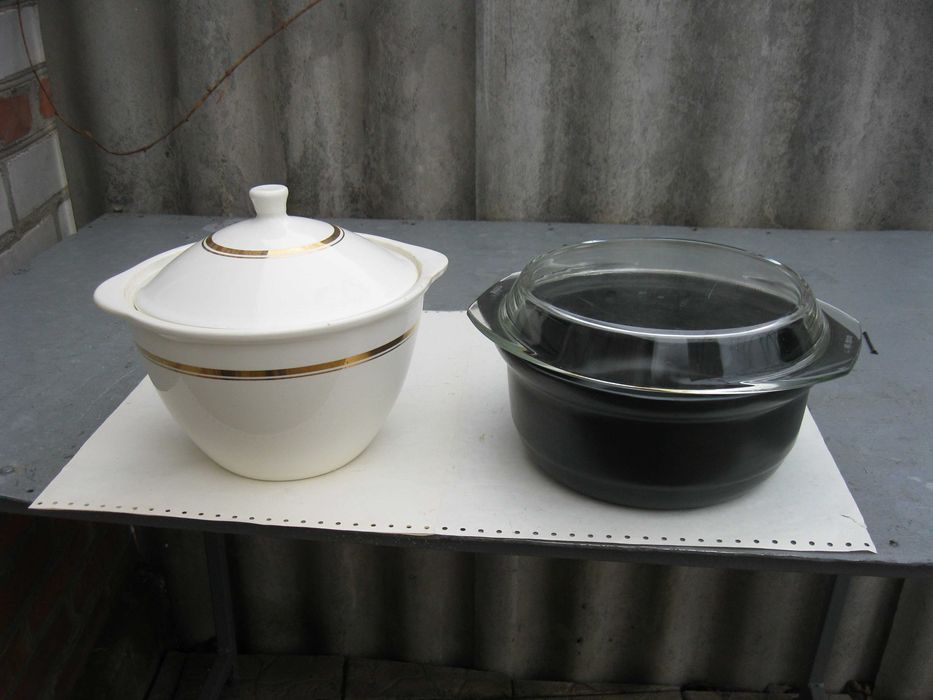 Продам супницу жаровню керамическую на 3 л