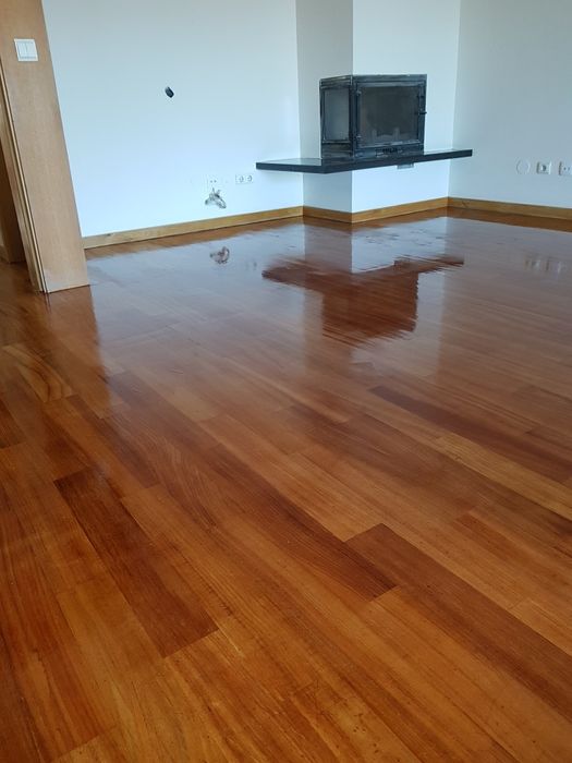 Fazemos todo o tipo de obras e remodelações.