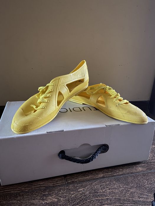 Женская обувь