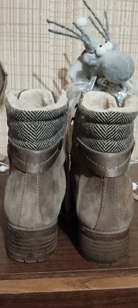 Зимові ботинки жіночі