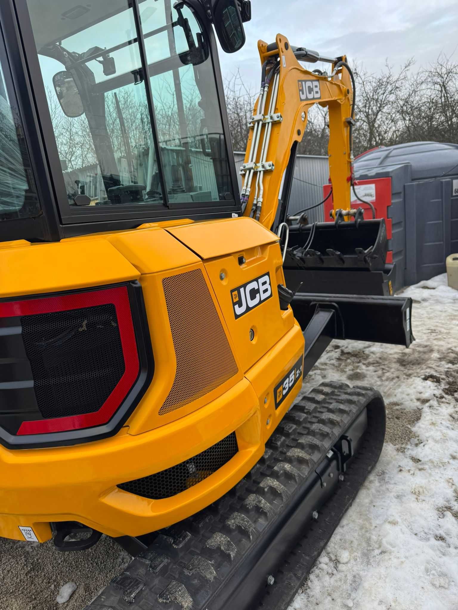 Roboty ziemne wykopy Giebułtów Kraków koparka 3T 3,5T mini JCB 35Z-1