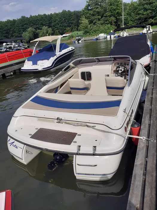 Łódź motorowa kabinowa Bryant 214