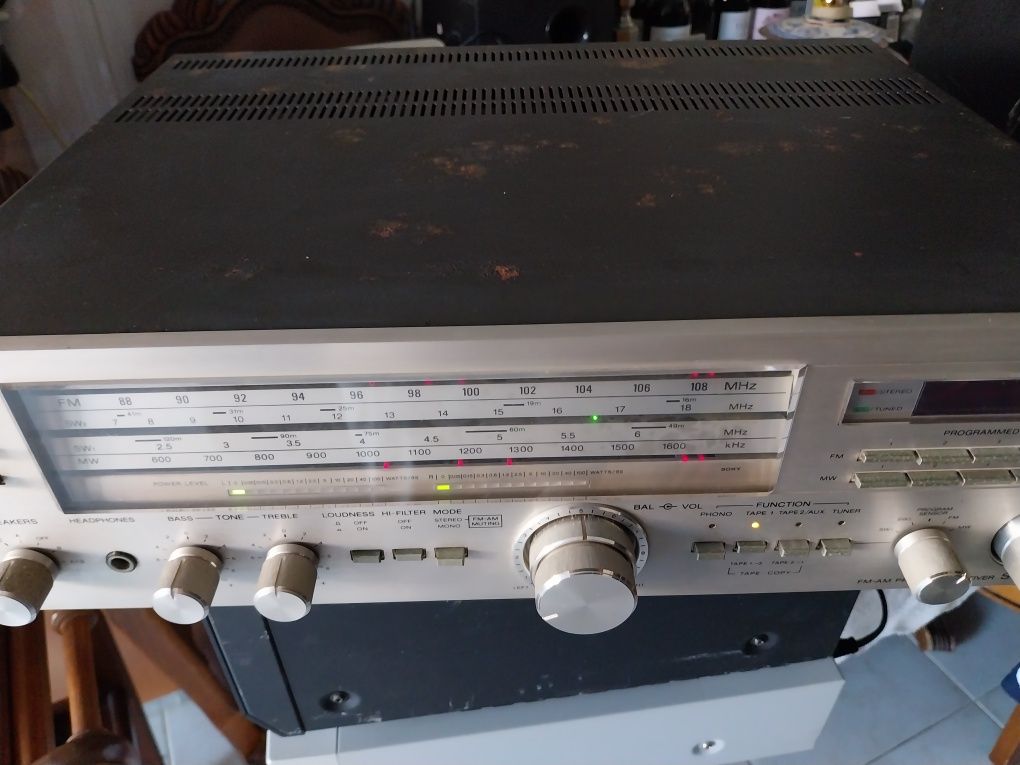 Amplificador sony c/ radio  impecavel