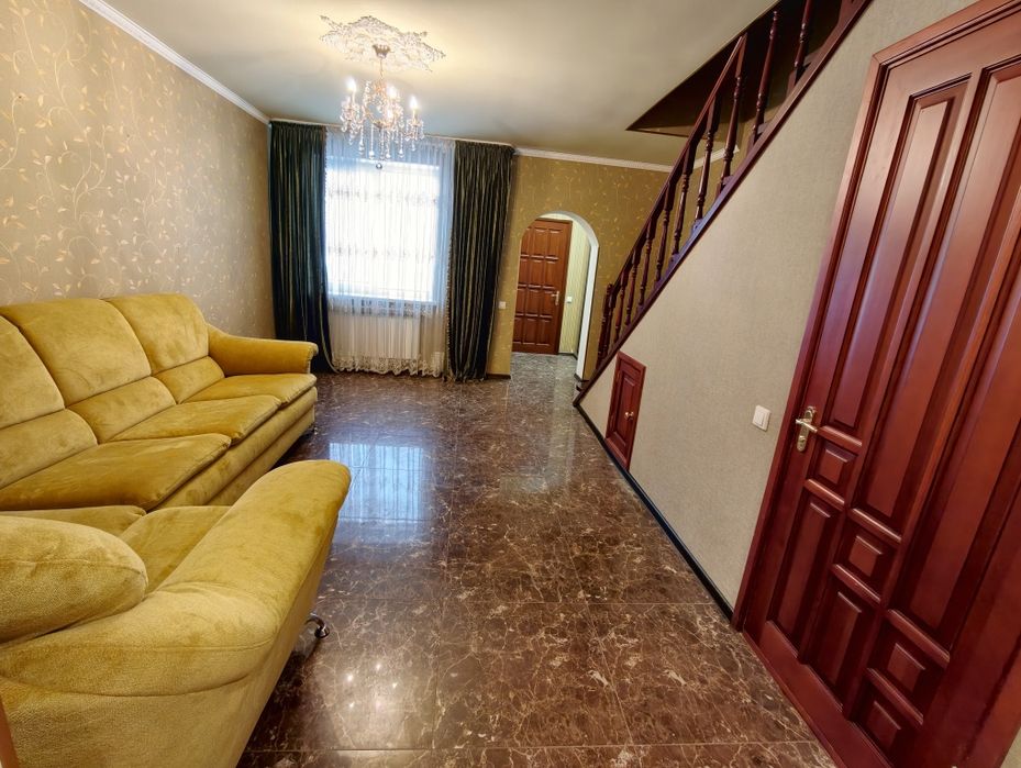 Оренда будинку(таунхаус) Святопетрівське газ/генератор/2паркомісця