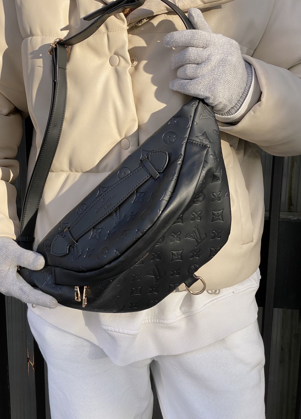 Бананка Louis Vuitton сумка через плече луи віттон чорна