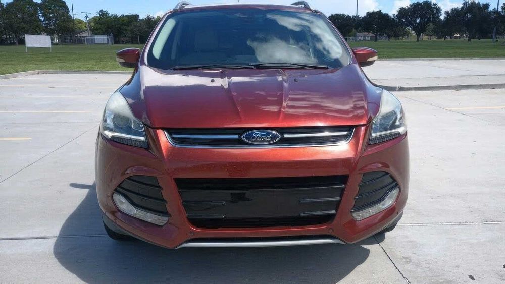 Ford Escape      2015