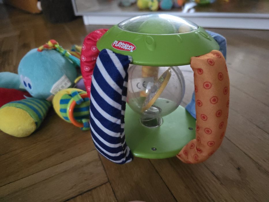 Zestaw zabawek dla niemowlaka