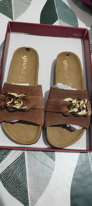Vendo chinelos de marca n 35