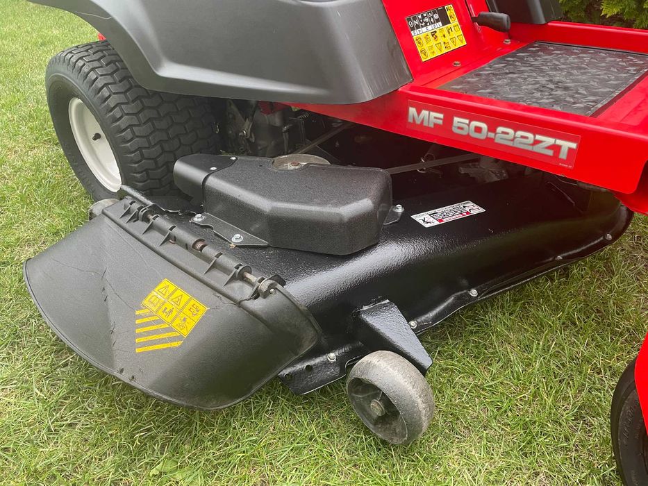 Kosiarka o zerowym promieniu skrętu Massey Ferguson MF 50-22zt