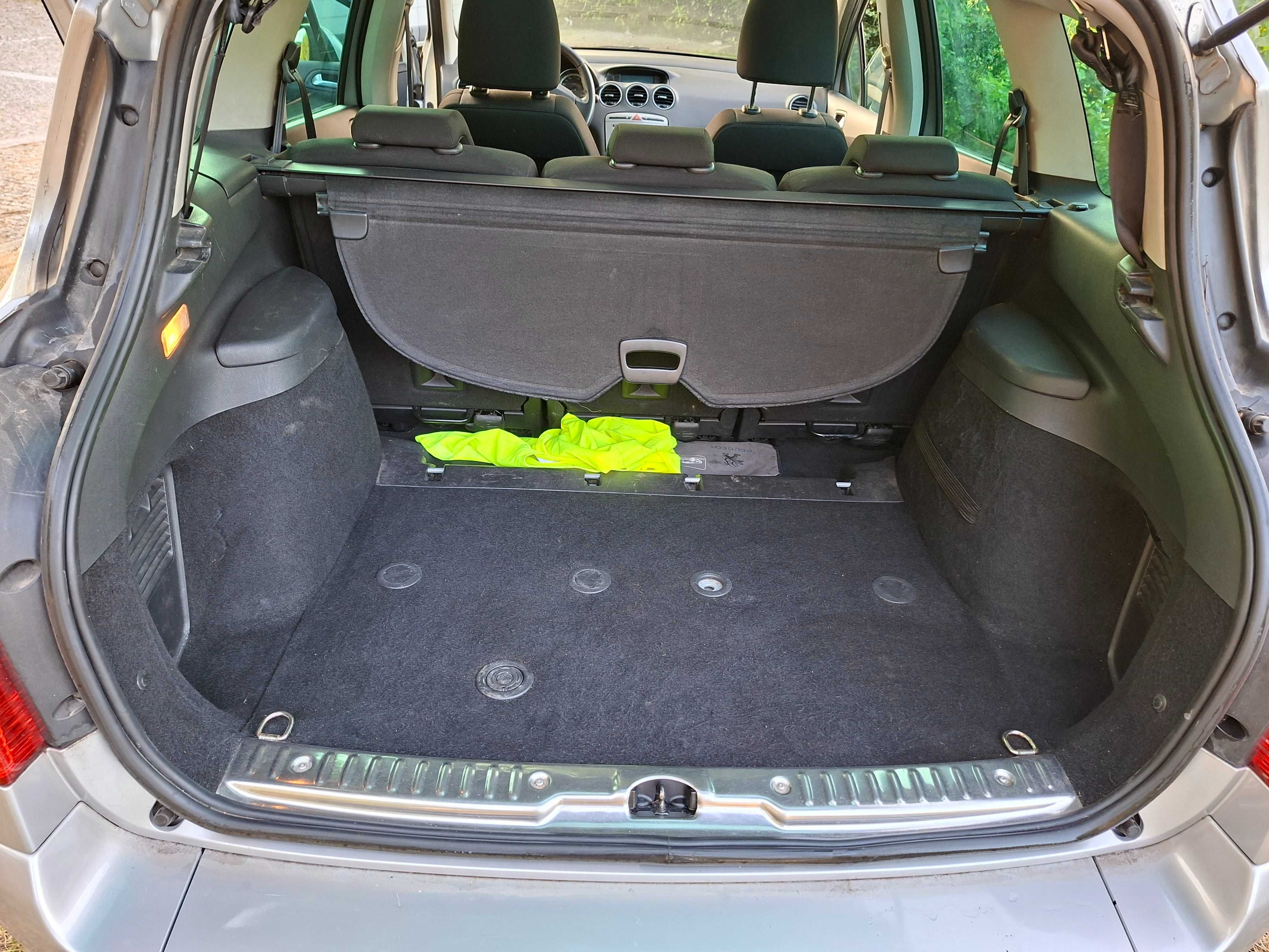 Peugeot 308 sw Hdi 7 lugares com teto