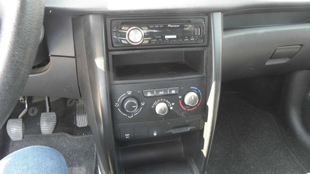 Peugeot 207 1.4 benzyna Klima Bezwypadkowy