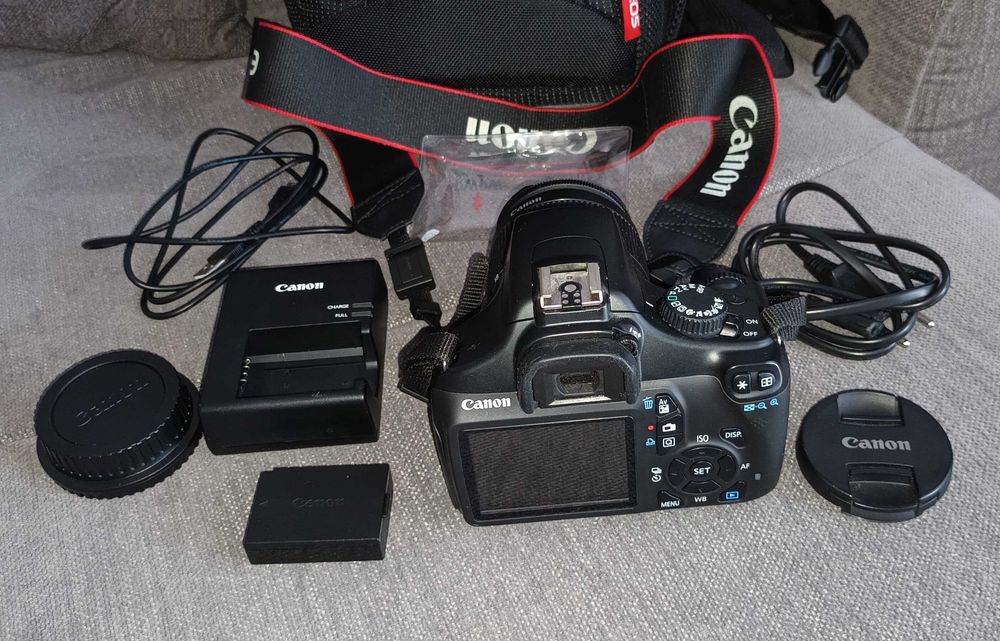 Aparat Canon EOS 1100D  18-55 mm