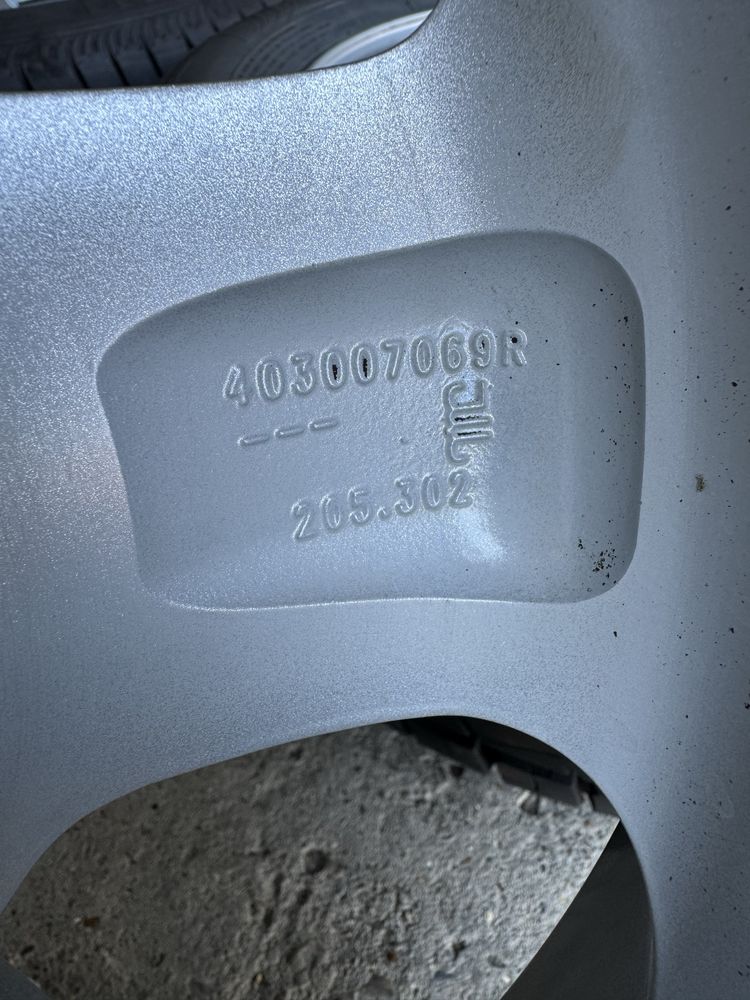 Диски з резиною 4х100R15 Dacia Renault Logan Lodgy Sandero Clio Kangoo