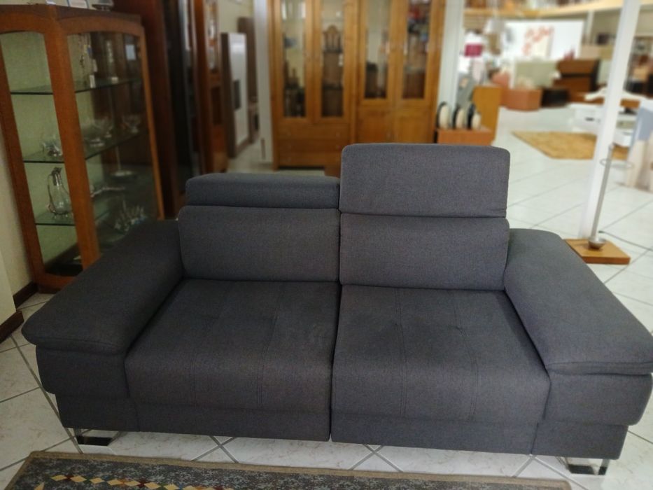 Sofá 2 lugares tecido novo
