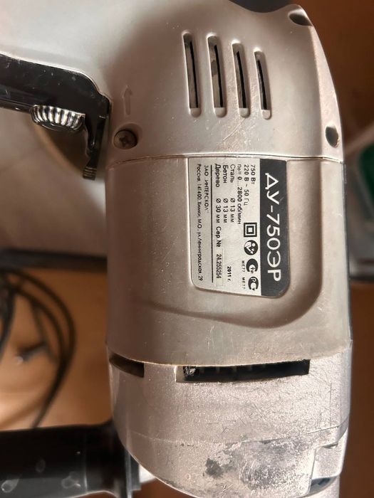 Продам электродрель