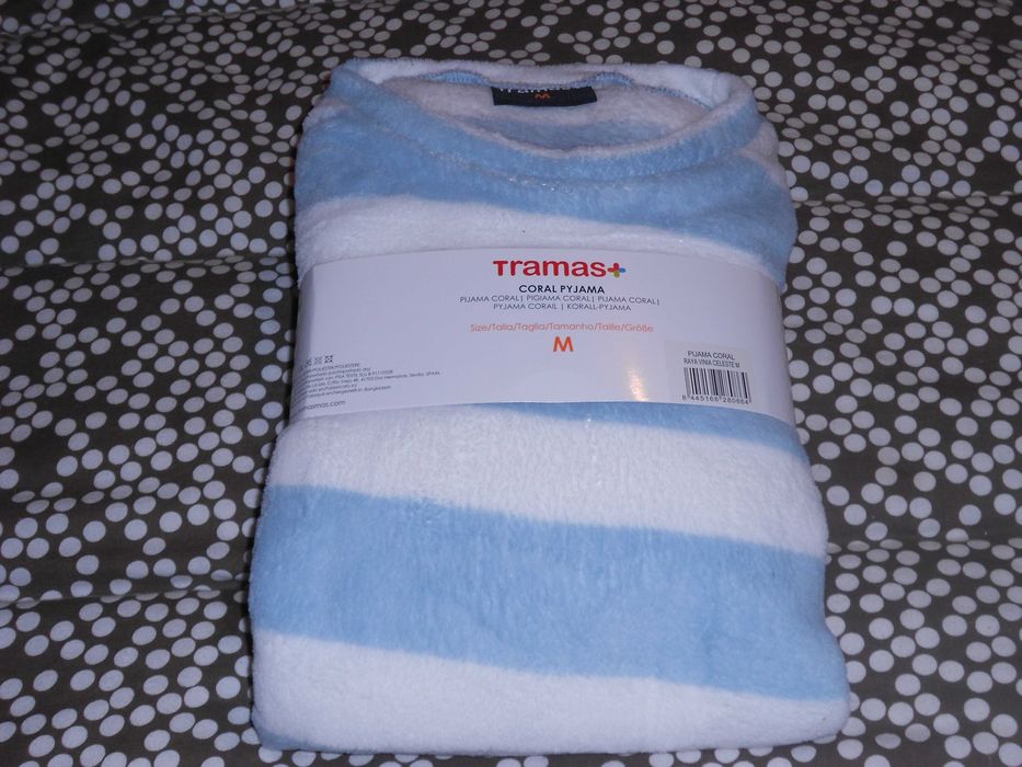 Pijama quentinho para menina/senhora NOVO