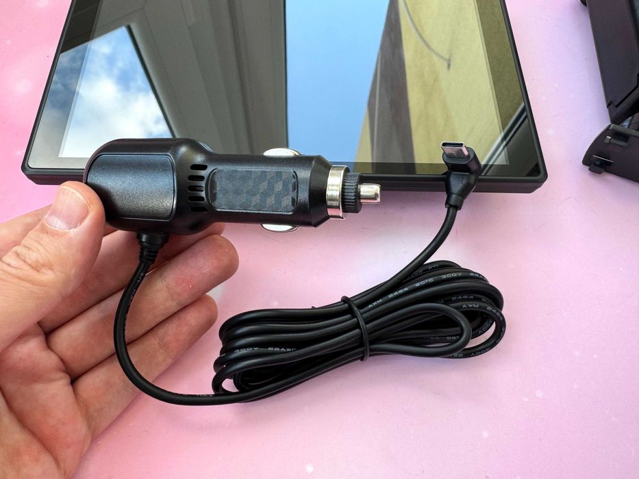 Удобнейшая внешняя магнитола с CarPlay и Android Auto