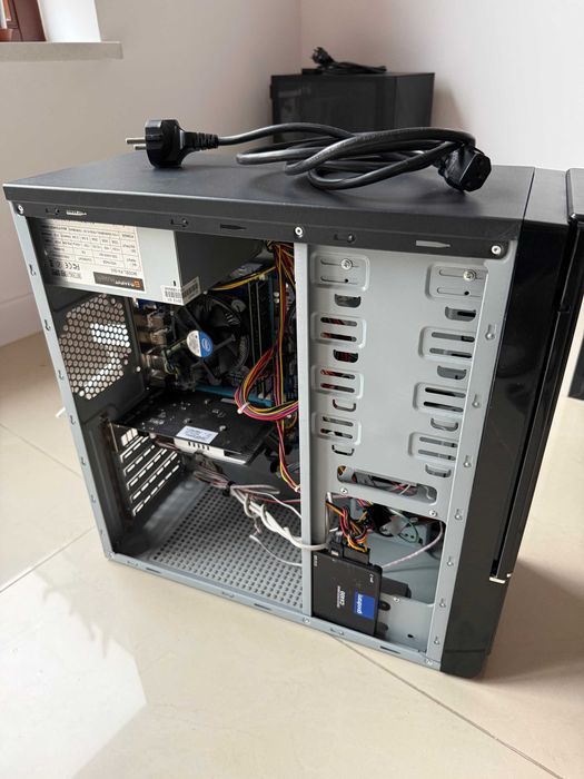 Komputer stacjonarny