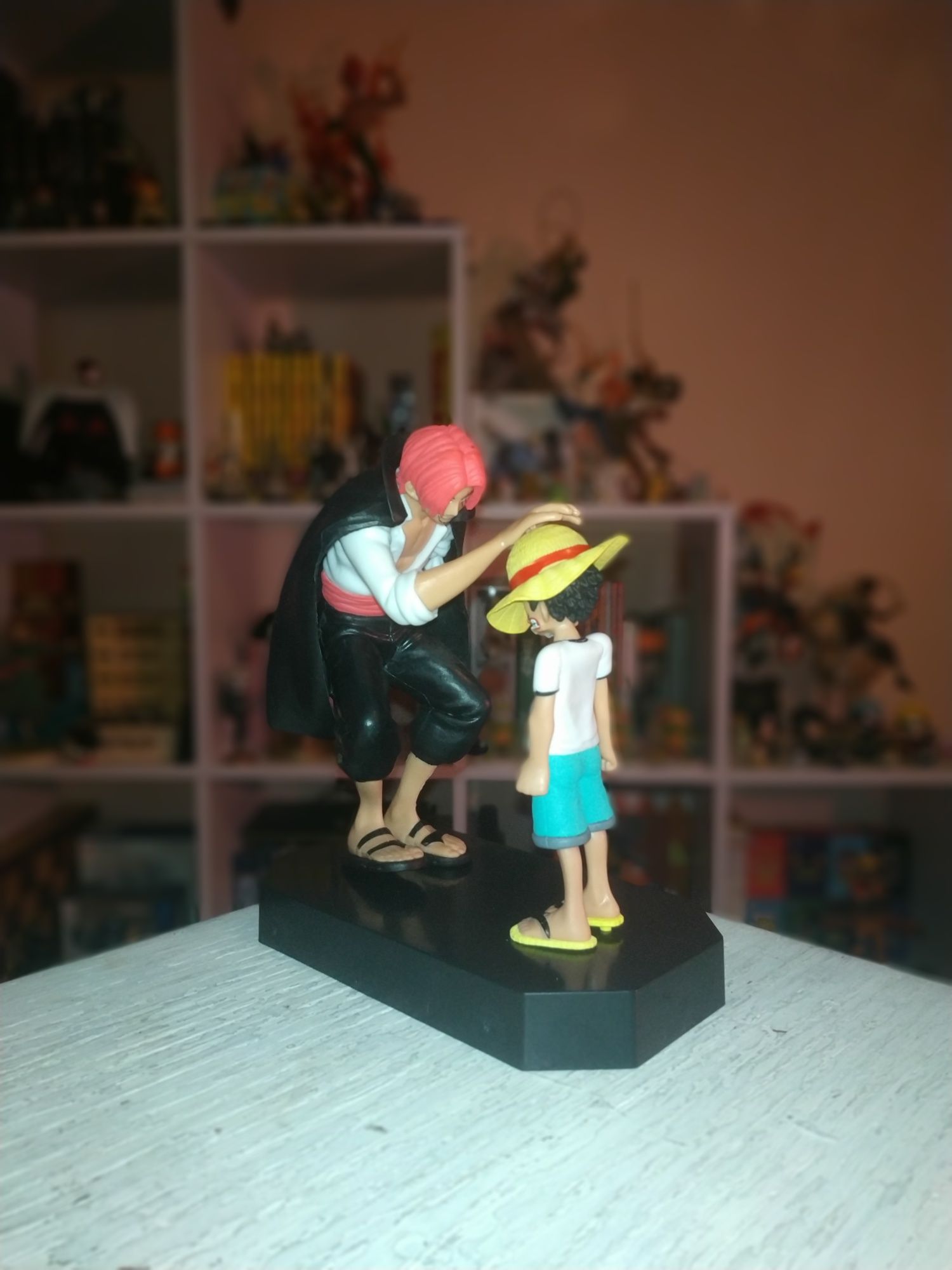 Фигурка Луфи и Шенкс One Piece
