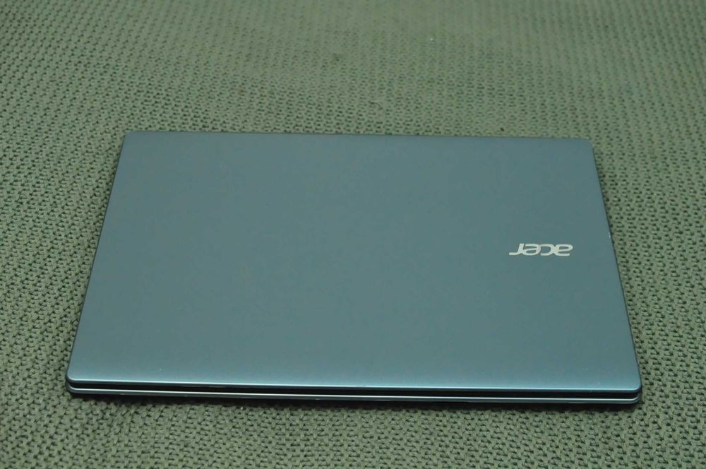 Игровой Hоутбук Acer E17 (Core i5/8Gb/SSD/video 2Gb)