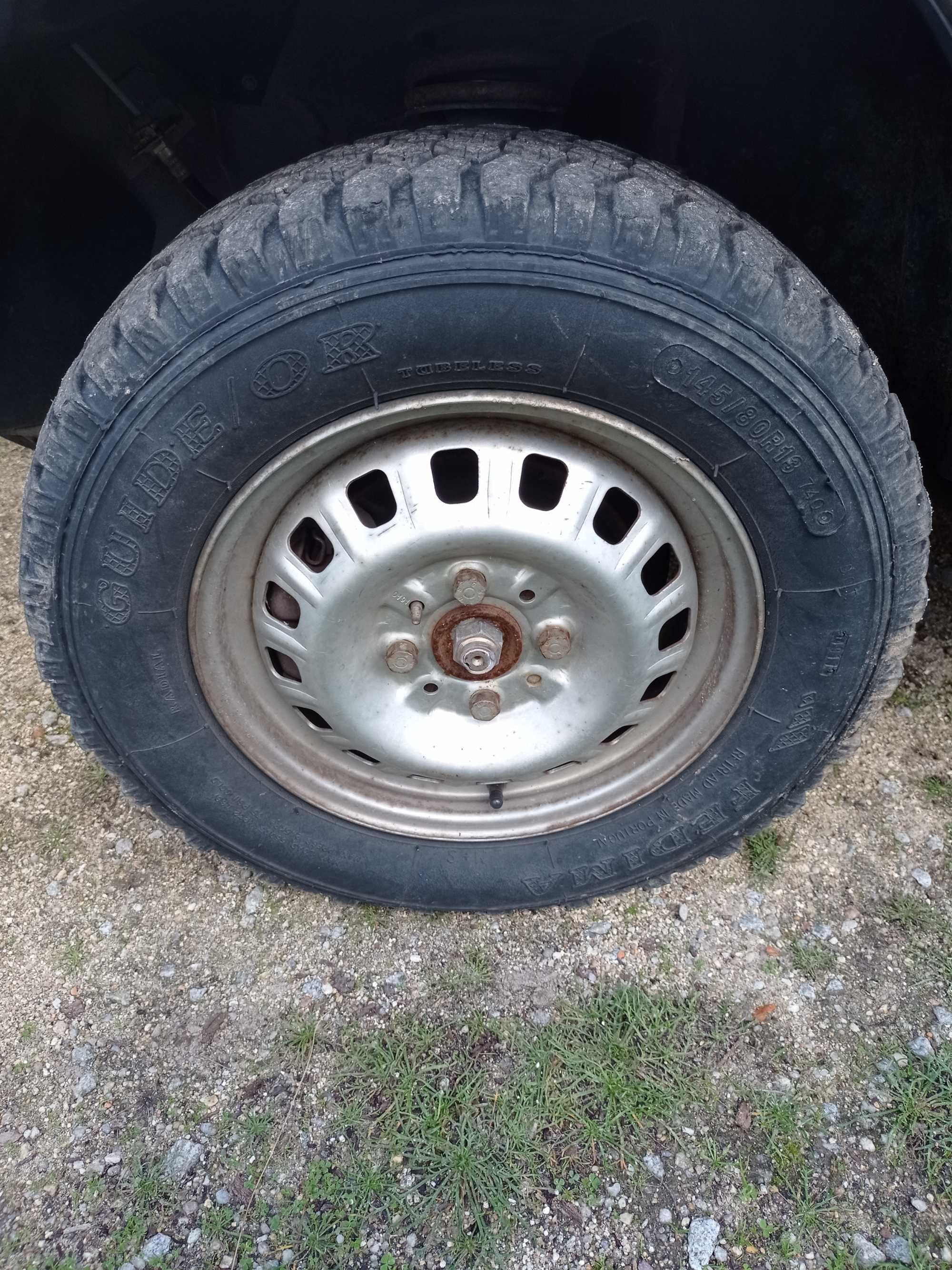 Pneus 4x4 145/80R13