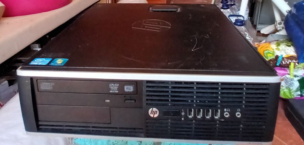 Computador hp  compaq elite 8200 (com  avaria)