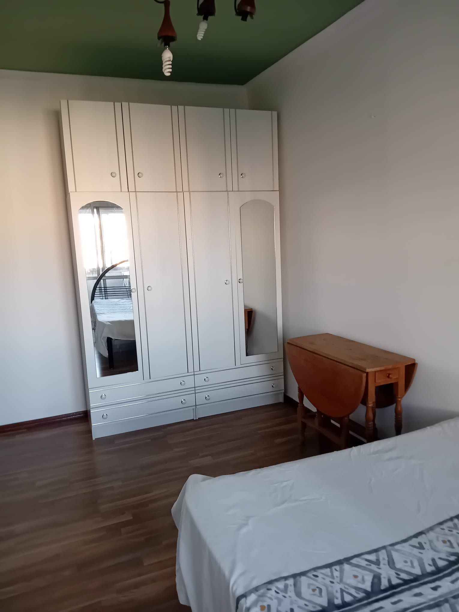 Quarto para mulher