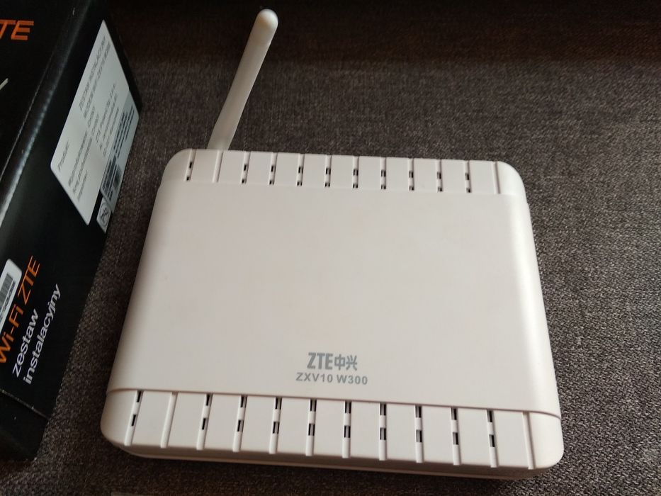 Zestaw instalacyjny modemu wi-fi ZXV 10 W300