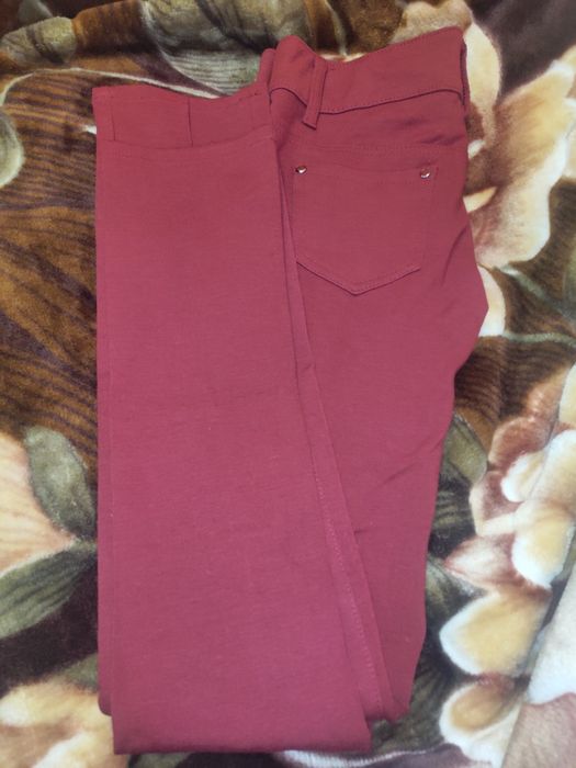 Джинси (штани) жіночі