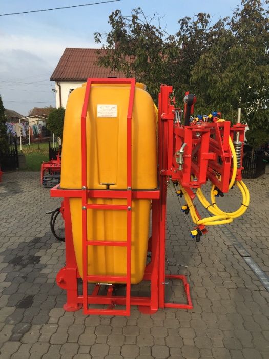 Opryskiwacz polowy zawieszany "KWAS" 1200 l./15m NOWY