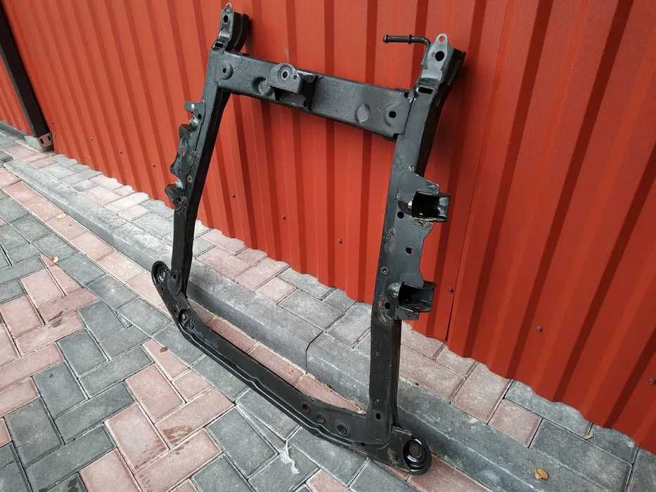 Подрамник, передняя балка DACIA LOGAN / SANDERO 2004-2012