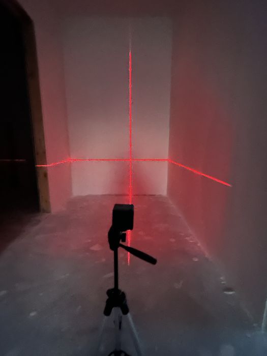 Laser krzyżowy Quigo Bosch + statyw