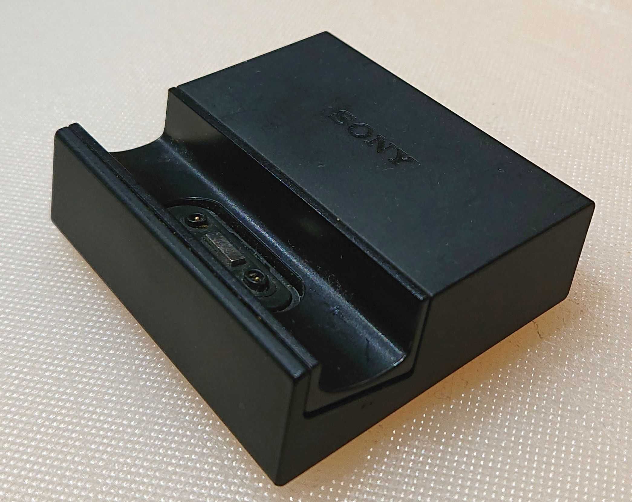 Podstawka ładowarka do telefonu SONY ZX3 (model sprzed około 8 lat)