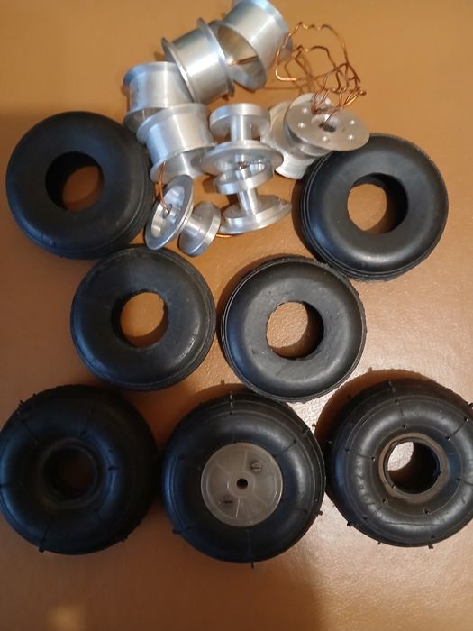 Колеса резинові  для авіамоделей