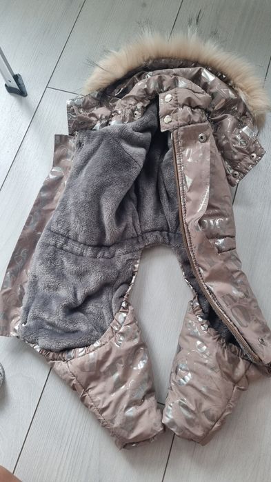 Зимова одежа для собаки