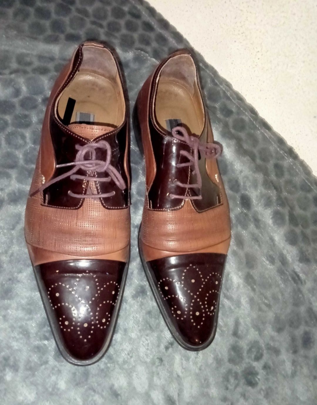 Nowe półbuty męskie eleganckie, wizytowe, założone tylko raz.