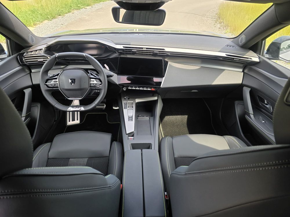 Peugeot 408 1.2 PureTech mHEV GT S&S e-DSC6 - Od ręki !