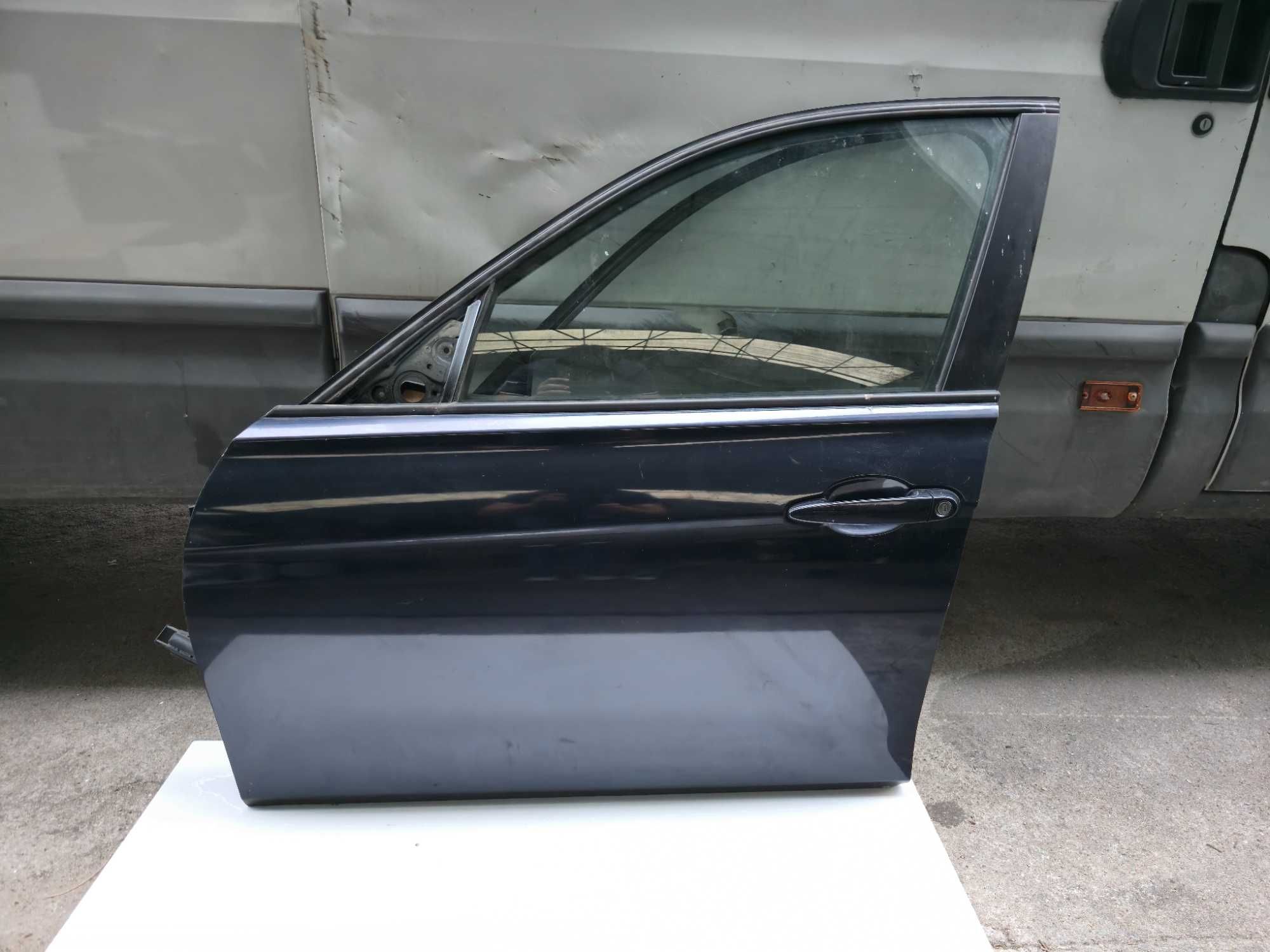 Porta frente esquerda BMW Serie 3 F30 F31 (2011 a 2018)
