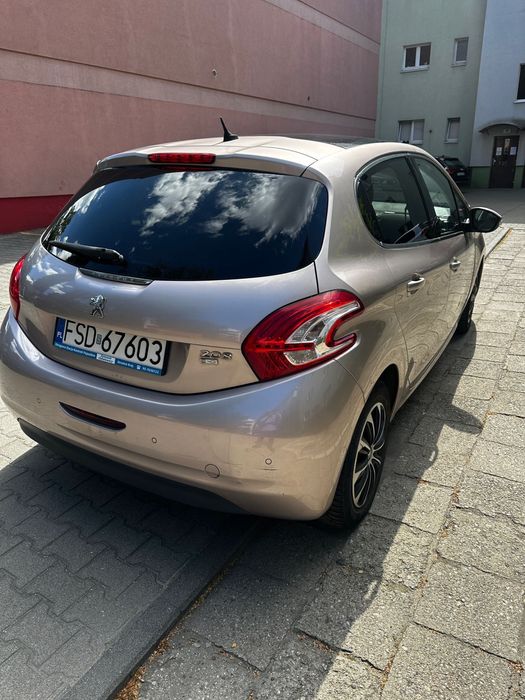 Peugeot 208 1.6 HDI Allure