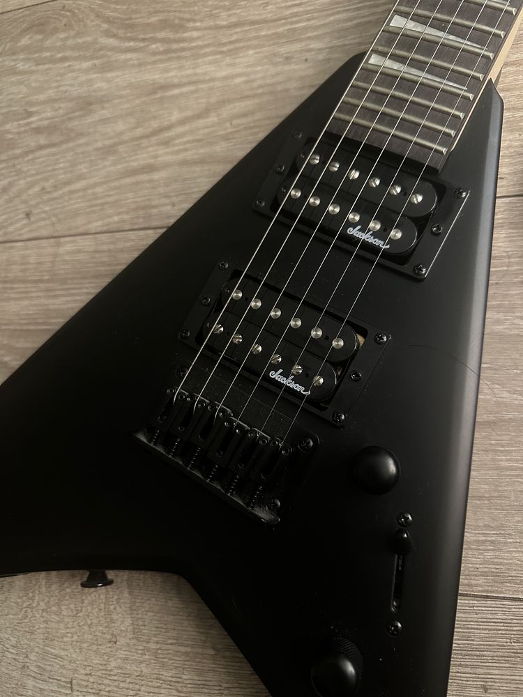 Gitara elektryczna Jackson JS32T Rhoads BK Randy Rhoads V