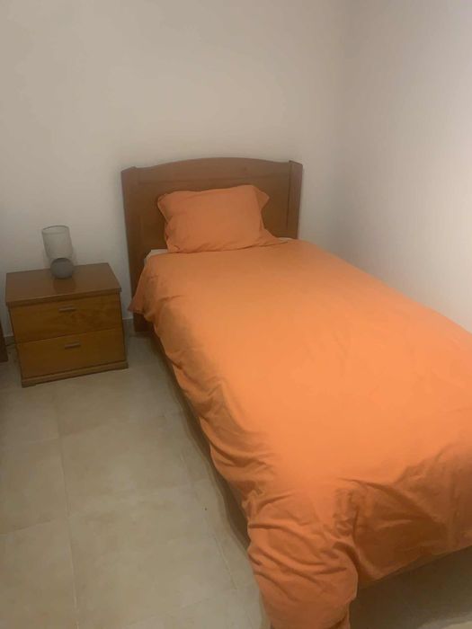 Camas solteiro vendo