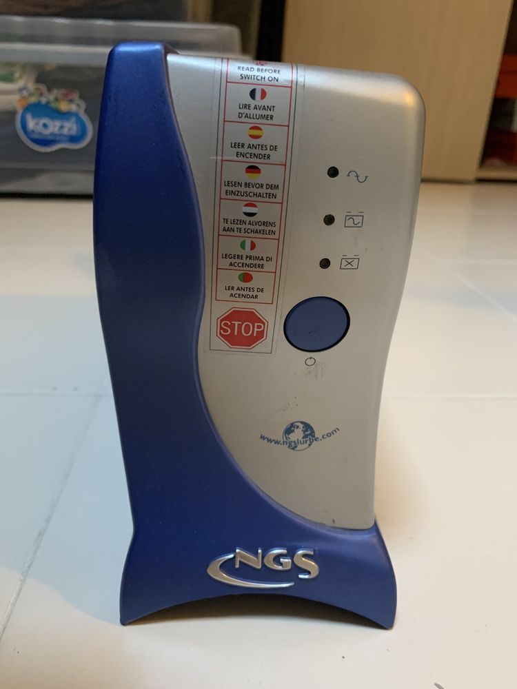 Ups marca NGs 250VAC