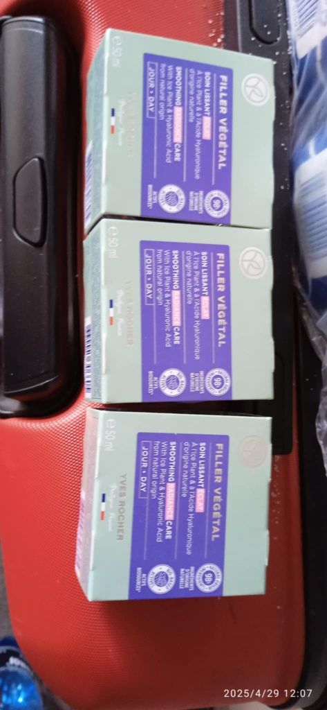 Yves rocher 3 szt. krem do twarzy na dzień filler vegetal dodający bla