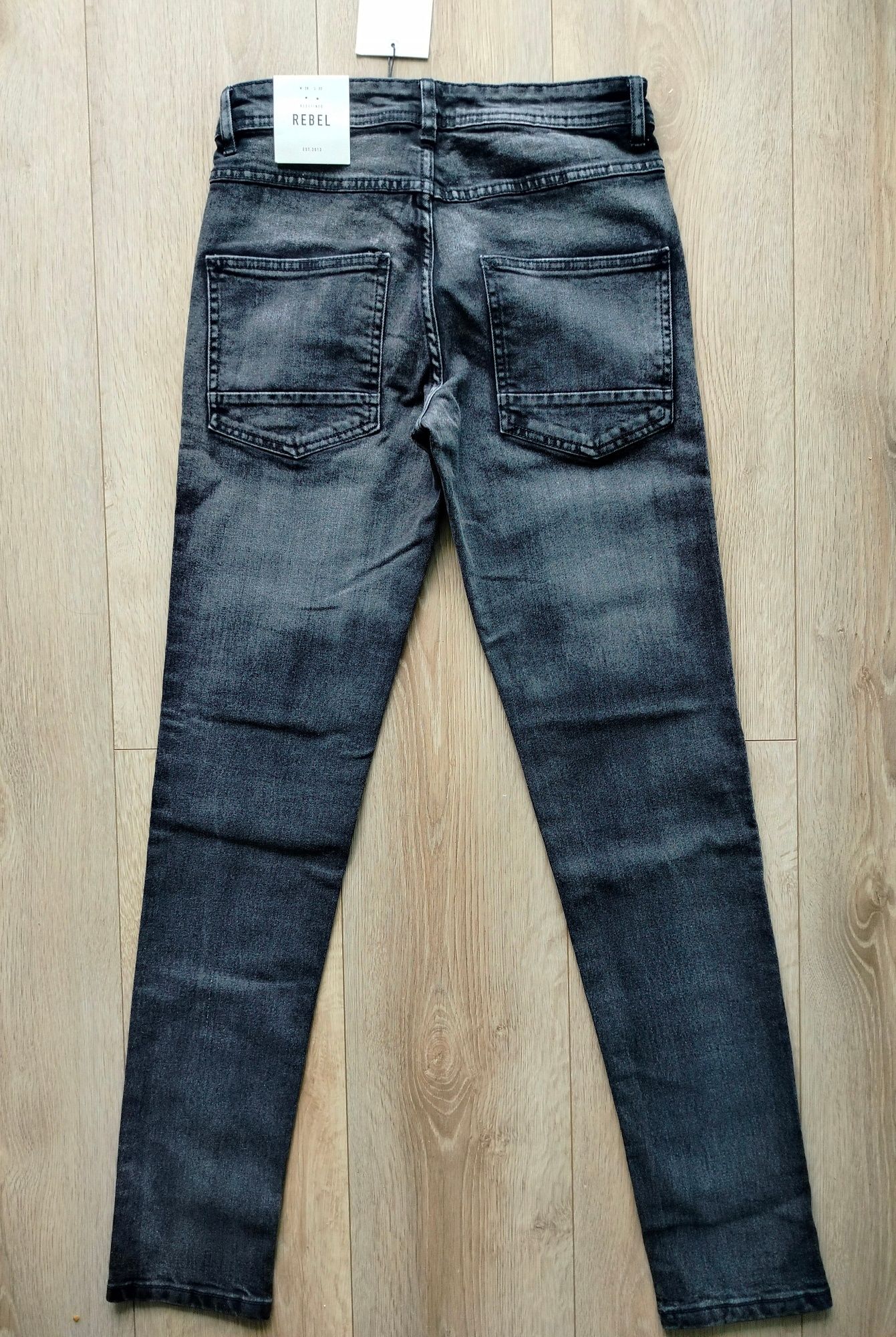 Spodnie jeansowe damskie 28/32