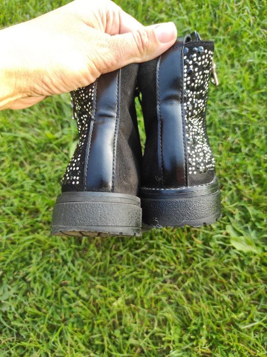 Демісезонні черевики для дівчинки