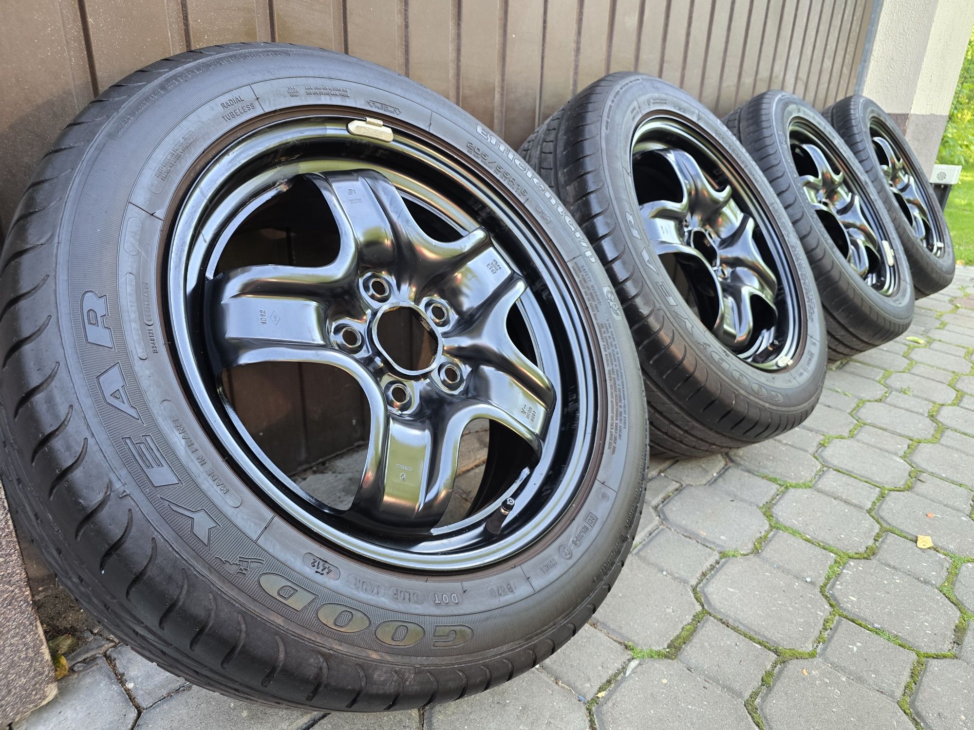 Felgi z oponami 205/55R16 Opel Astra J 5x115 4 GTC Chevrolet Cruze