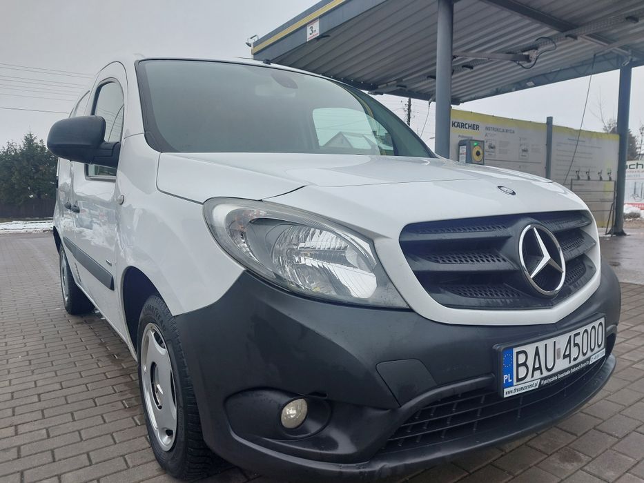 Ładny Dostawczy Mercedes Citan * 2017 ROK * Klima * 3 Osoby *